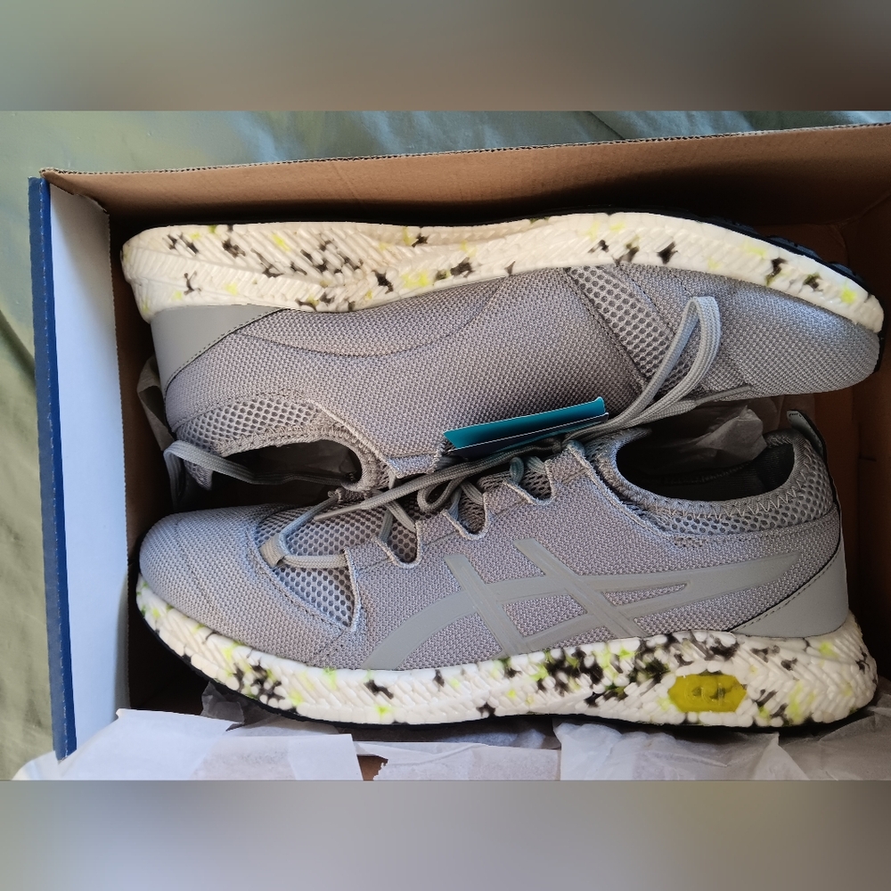 NEW ASICS HyperGEL-SAI Shoes NIB